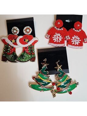 Festive Christmas Earrings Set